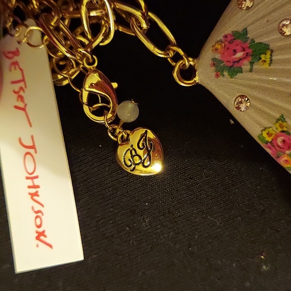 NWT Betsey Johnson Floral Print Shell Necklace - Picture 4 of 4